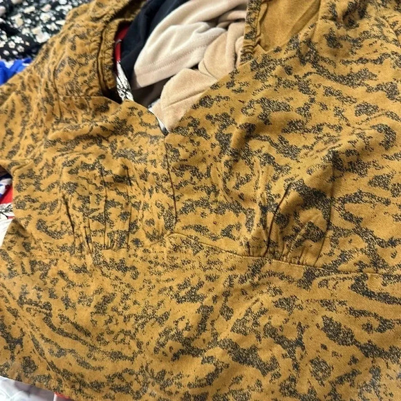 RVCA  abstract print No Matters Top Sz Large - Picture 6 of 12